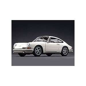  1967 Porsche 911S Die Cast Model   LegacyMotors Scale 