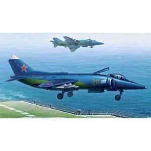  1/48 YAK 38/YAK 38m Forger A: Toys & Games