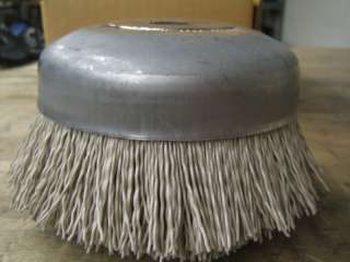 ADVANCE 6 CUP BRUSH .030 ALUMINUM OXIDE 5/8 11 #57259  