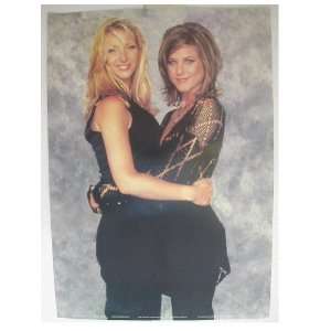  Friends Lisa Kudrow Jennifer Aniston Poster 24 Inches By 