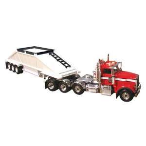   367 With Bottom Dump Trailer Red 1/50 First Gear 50 3220 Toys & Games