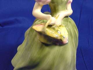 Vintage Royal Doulton Figurine CLARISSA HN 2345  