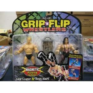   Flip Wrestlers Lex Luger & Bret Hart by Toybiz 1999: Toys & Games