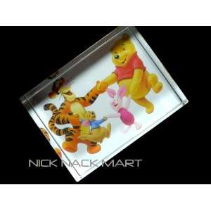 WINNIE THE POOH with FRIENDS ELEGANT DESKTOP SOLID GLASS PAPERWEIGHT 