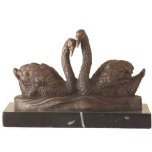 Antiqur bronze sweet and romantic lovers sculpture with marble base 