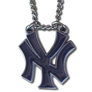  New York Yankees MLB Team Logo Necklace: Sports & Outdoors