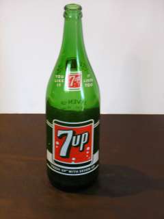 Vintage 7UP bottle Green Freshen up 12 oz 1 pint  