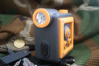 STERLING Compact Survival Emergency Rescue Windup AM/FM Mini Pocket 