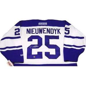  Joe Nieuwendyk autographed Hockey Jersey (Toronto Maple 