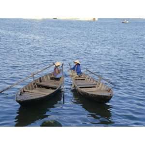 Two Women in Boats, Danang, Vietnam, Indochina, Southeast Asia, Asia 