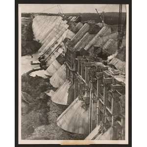   Work progresses,construction,Grand River Dam,OK,1940: Home & Kitchen