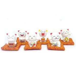  Japanese Tradition: Set of 6 Lucky Cat Figures 1in: Toys 