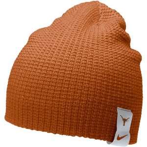  Nike Texas Longhorns Burnt Orange Epic Knit Beanie: Sports 