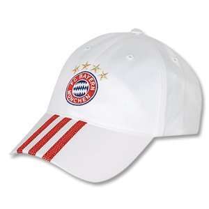 09 10 Bayern Munich 3 Stripe Cap   White: Sports 