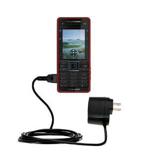   Sony Ericsson C902   uses Gomadic TipExchange Technology Electronics