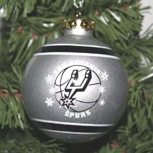 San Antonio Spurs 2011 Snowflake Glass Ball Ornament  