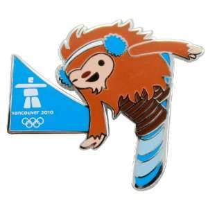  2010 Winter Olympics Snowboarding Quatchi Collectible Pin 