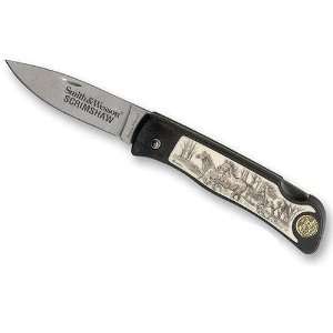  Smith & Wesson Horse Scrimshaw Folding Knife: Sports 