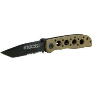  Smith & Wesson 4.1 Black Tanto 40% Serrated Pocket Knife 