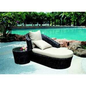 Santiago Resin Wicker Side Table: Patio, Lawn & Garden
