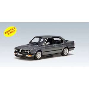    1987 BMW M5 Grey Diecast Model Car 1/43 Autoart: Toys & Games