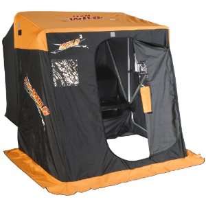   Outdoors 3   Person Portable Fish House Package: Sports & Outdoors