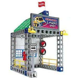  S & P Whistle Stop ROK4318 Rok Garage Building Set Toys & Games