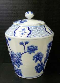 Chinese Porcelain Blue White Birds on Tree Jar ss955  
