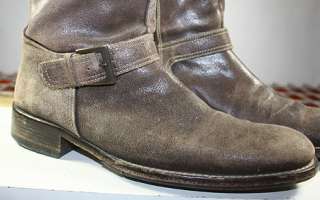   FEATURES Mens suede/leather ankle/chukka/hipster buckle/zipper boots