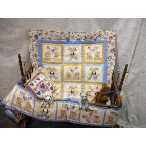    Cozy Teddies and Bunnies Hand Peiced Quilt and Bumperpad Set Baby