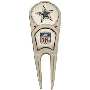  Dallas Cowboys Divot Tool & Ball Marker Set Sports 