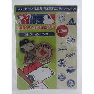  MLB BASEBALL SNOOPY BOSTON RED SOX PIN   NORICO JAPAN 2005 