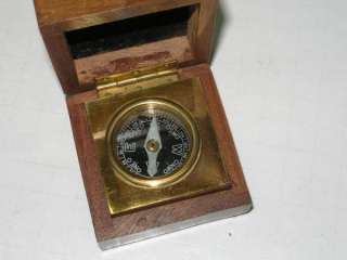VINTAGE NEW YORK AND BREMEN TOBACCO CAPTAINS SUITE COMPASS IN WOOD 