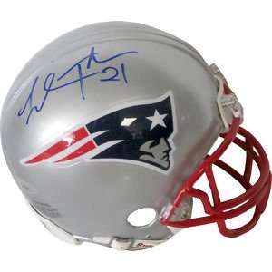 Fred Taylor Autographed Mini Helmet:  Sports & Outdoors
