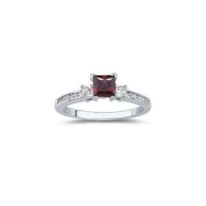  0.36 Cts Diamond & 0.53 Cts Garnet Ring in 18K White Gold 
