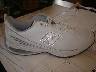 5418 Mens New Balance shoes NIB size 9.5 D Great Buy!!!  