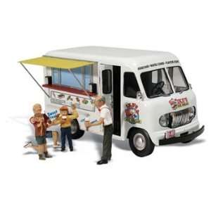  Woodland Scenics HO Ikes Ice Cream Truck WOOAS5541 Toys & Games