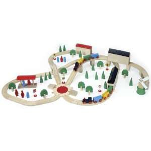  120 pieces Train Set in Large Wooden Box Toys & Games