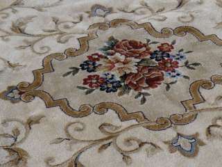 Lakewood 8 Area Rug Excellent Condition, Beautiful Colors See More 
